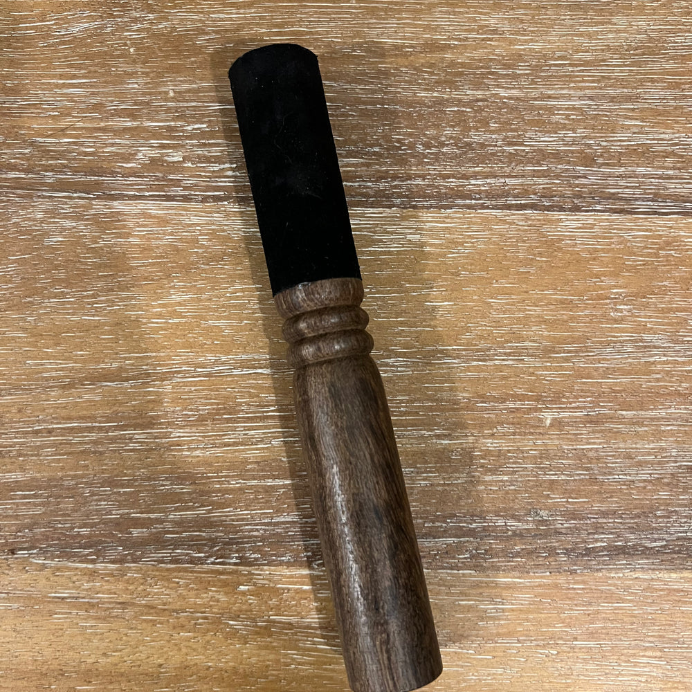 
                  
                    Tibetan Singing Bowl - Third Eye Chakra 1
                  
                